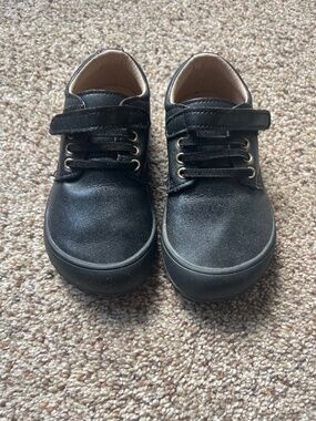 Little Love Bug Size 11 Black Leather Play Shoes, sneakers,